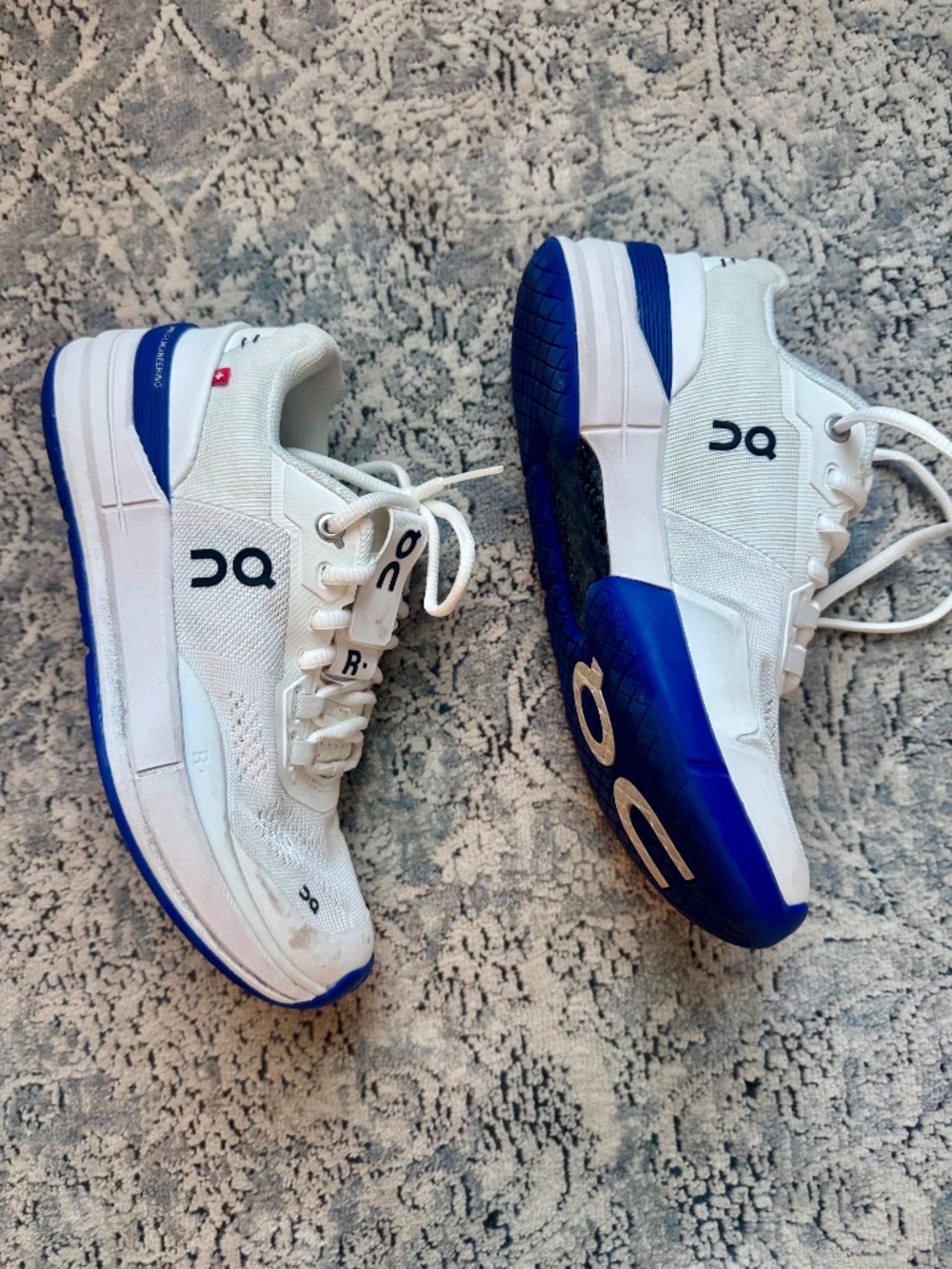On (On Court) Women's Sneakers - The Roger Pro - Size 6